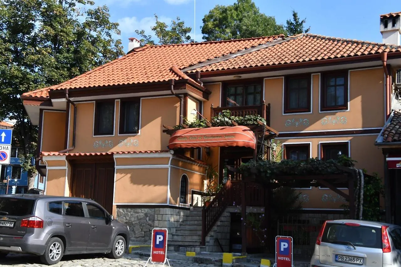Family Hotel At Renaissance Square Plovdiv