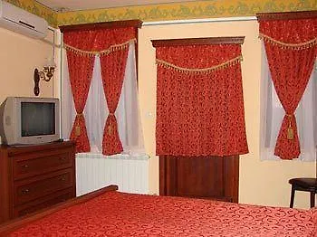 Family Hotel At Renaissance Square Plovdiv