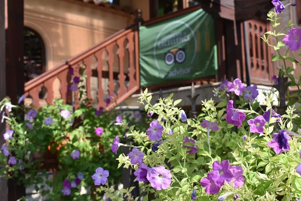 Family Hotel At Renaissance Square Plovdiv